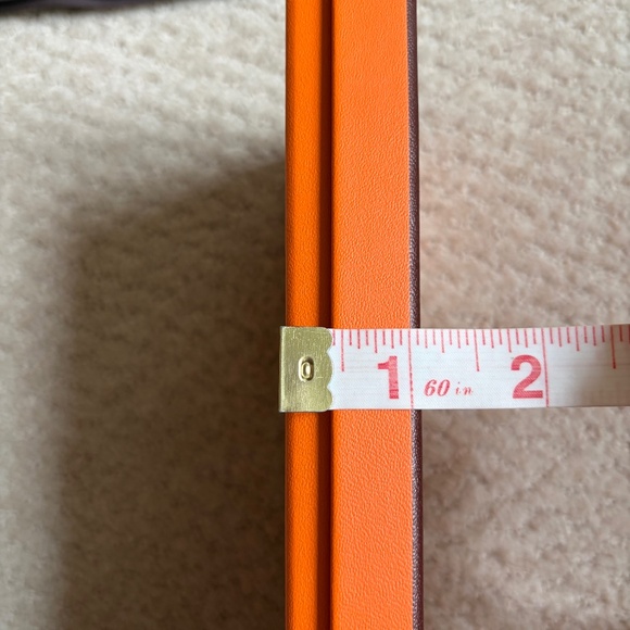 Hermes gift box and logo ribbon - Picture 6 of 8